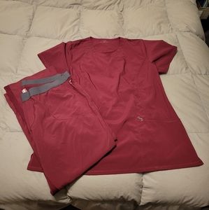 Cherokee Infinity Scrubs XL Burgandy